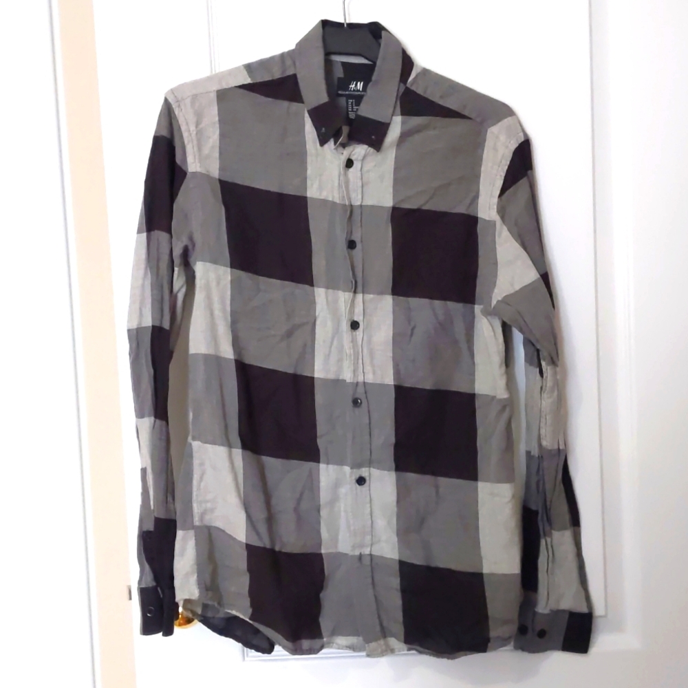 3/$30 H&M Men's Grey & Black business casual shirt